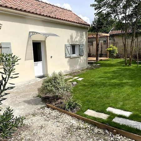 Petite Maison Avec Jardin Au Calme Floirac  Εξωτερικό φωτογραφία