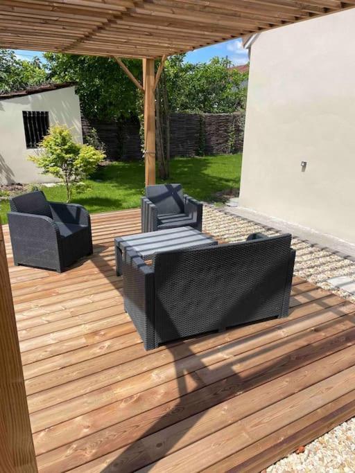Petite Maison Avec Jardin Au Calme Floirac  Εξωτερικό φωτογραφία