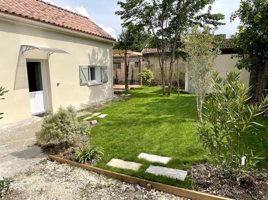 Petite Maison Avec Jardin Au Calme Floirac  Εξωτερικό φωτογραφία