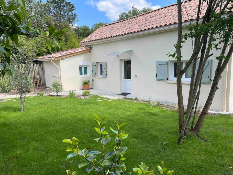 Petite Maison Avec Jardin Au Calme Floirac  Εξωτερικό φωτογραφία